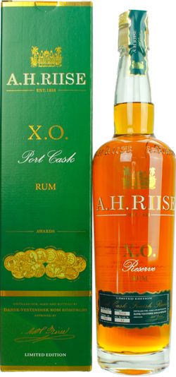 A.H. Riise XO port cask 45% 0,7L (kartón)