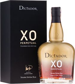 Dictador XO Perpetual 25y 40% 0,7 l (kartón)