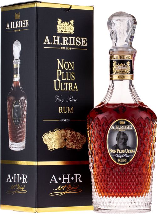 A.H. Riise Non Plus Ultra, GIFT