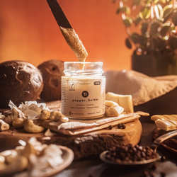 Kešu maslo s kokosom, bielou čokoládou a Kampotským korením (150g)